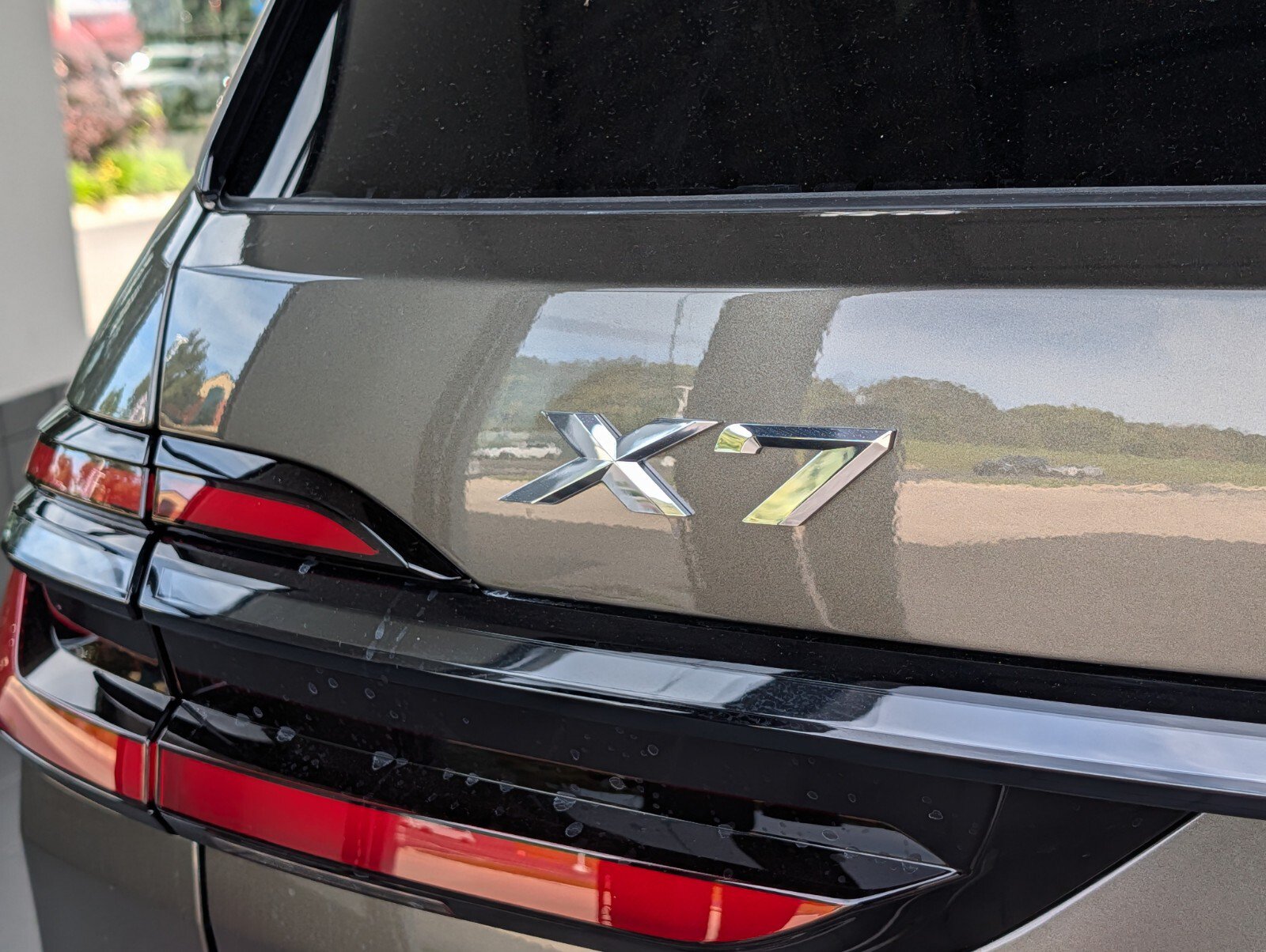 New 2027 BMW X7 xDrive40i w/ M Sport Package AWD/4WD image 4