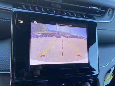 New 2025 Jeep Grand Cherokee Laredo X w/ Luxury Tech Group I image 4