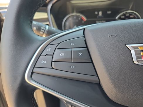 Used 2024 Cadillac XT5 Luxury FWD image 21