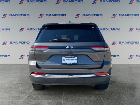 Used 2024 Jeep Grand Cherokee Limited 4xe image 4