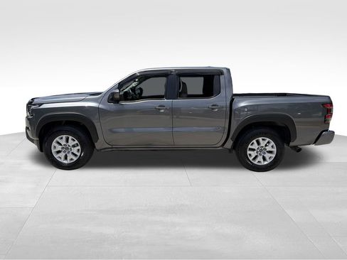 Used 2022 Nissan Frontier SV RWD image 4