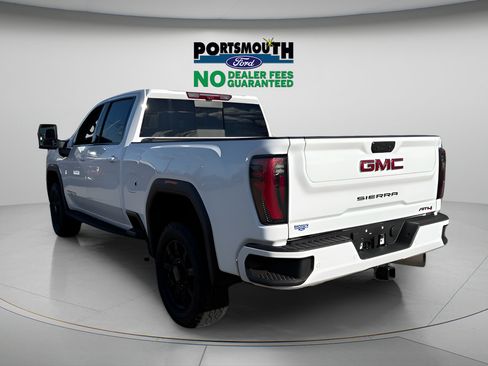 Used 2024 GMC Sierra 2500 AT4 w/ AT4 Premium Plus Package AWD/4WD image 29