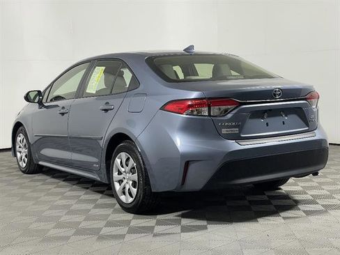 Certified 2025 Toyota Corolla LE w/ Convenience Package AWD/4WD image 5