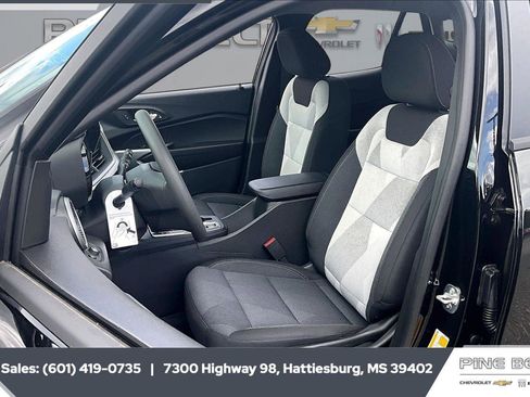 New 2026 Chevrolet Trax LS w/ LS Convenience Package image 18