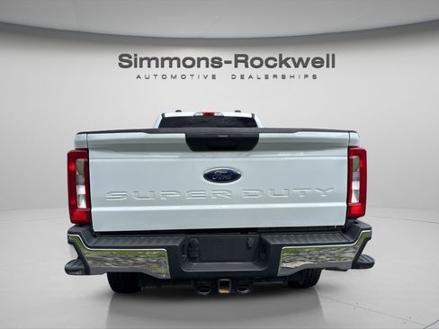 Used 2024 Ford F250 XLT AWD/4WD image 4