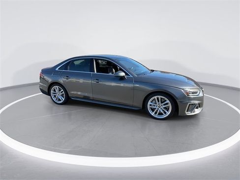 Used 2022 Audi A4 2.0T Premium Plus image 9