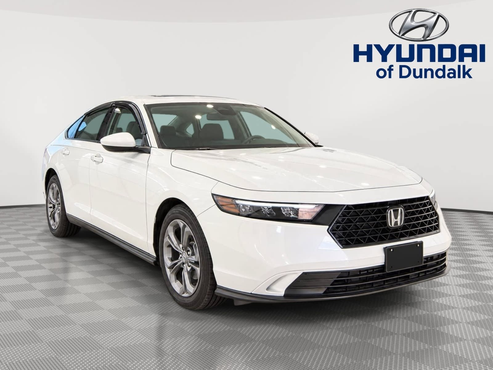 Used 2024 Honda Accord EX image 1