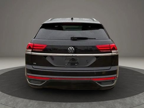 Used 2020 Volkswagen Atlas Cross Sport SE FWD image 8