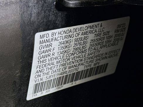 Used 2024 Acura MDX SH-AWD w/ Technology Package image 12