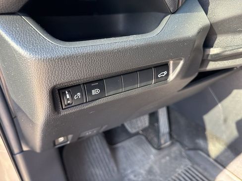 Used 2022 Toyota RAV4 XSE image 16