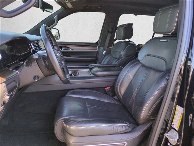 Used 2022 Jeep Grand Wagoneer Series II w/ Convenience Group III AWD/4WD image 17