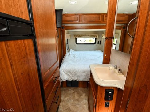 Used 2016 Mercedes-Benz Sprinter 3500 image 6