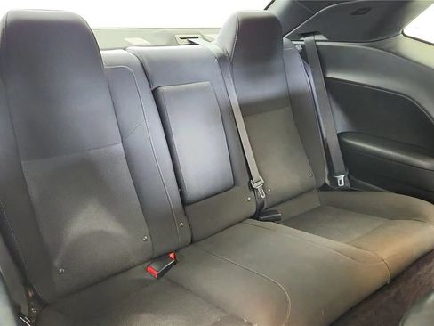 Used 2016 Dodge Challenger R/T RWD image 37