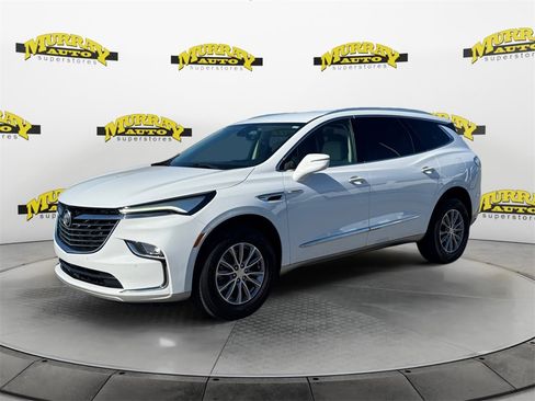 Used 2022 Buick Enclave Essence image 1