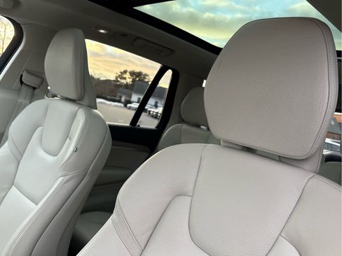 Used 2024 Volvo XC90 B6 Plus w/ Protection Package Premier image 16