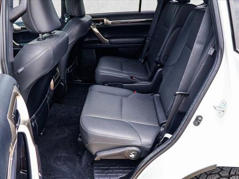 Used 2021 Lexus GX 460 Premium AWD/4WD image 22