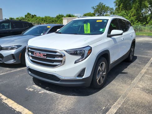 Used 2021 GMC Terrain SLT FWD image 3