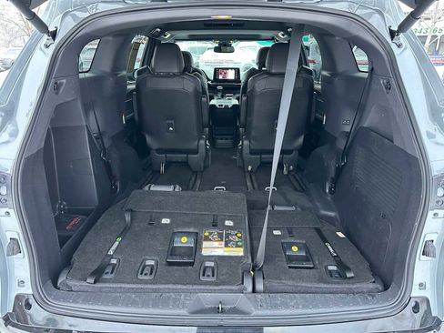 Used 2023 Toyota Sienna XSE image 14