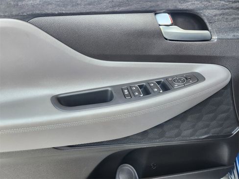 Used 2019 Hyundai Santa Fe SEL image 22