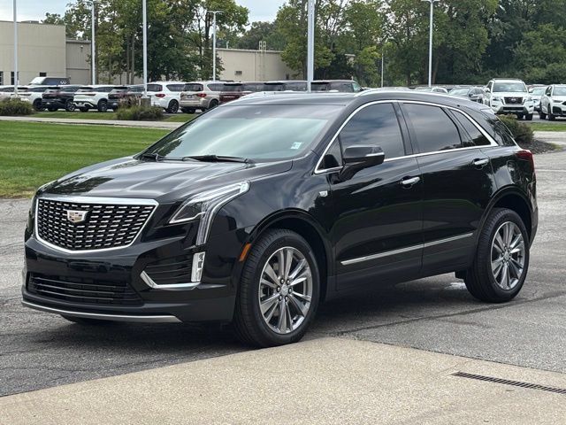 Used 2025 Cadillac XT5 Premium Luxury AWD/4WD image 9