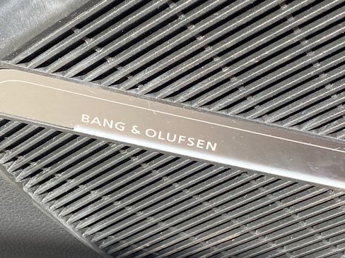 Used 2024 Audi Q5 e Premium Plus w/ Premium Plus Package image 21