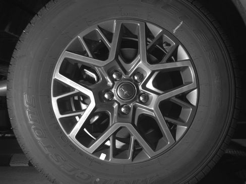 Used 2025 Jeep Wrangler Sahara image 15