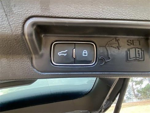 Used 2025 Ford Explorer ST-Line w/ Premium Package image 41