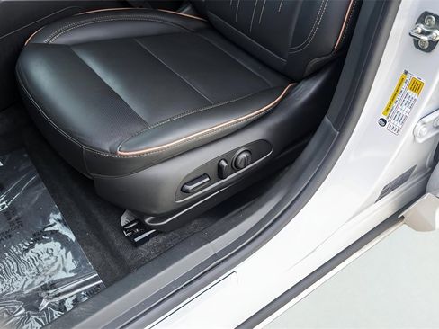 Certified 2024 Buick Envista Avenir image 11