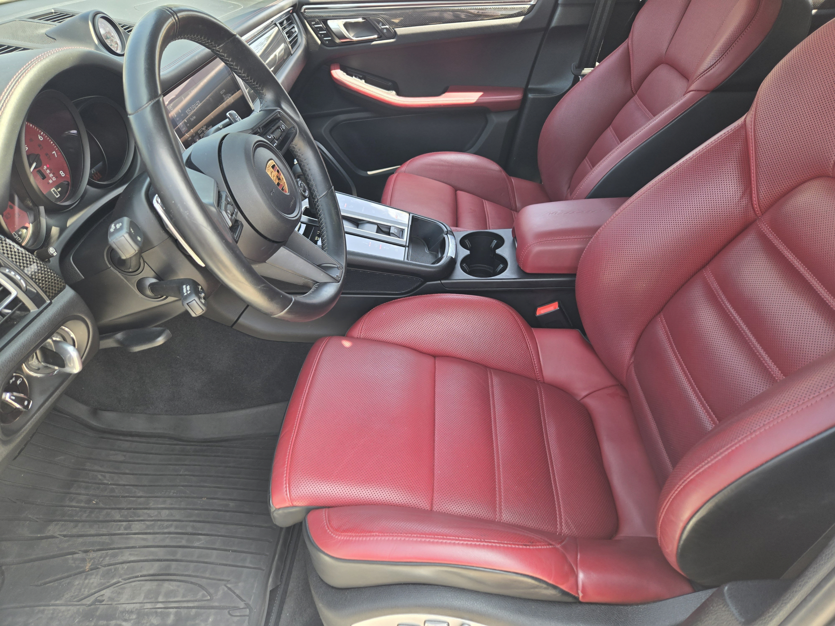 Used 2022 Porsche Macan GTS AWD/4WD image 8