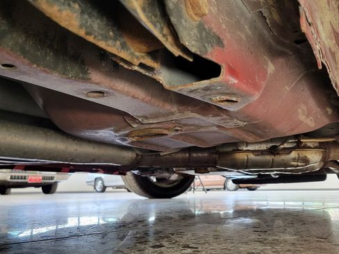Used 1991 Chevrolet Camaro Z28 RWD image 8