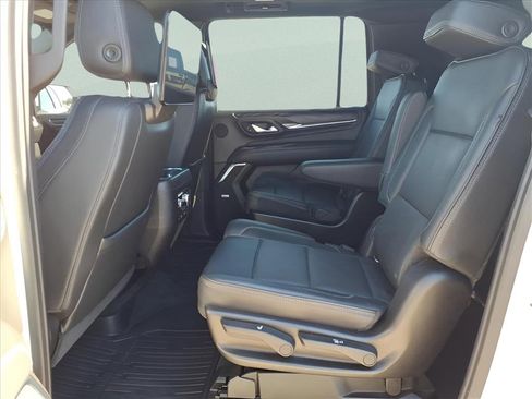 Used 2021 GMC Yukon XL Denali w/ Denali Ultimate Package image 21