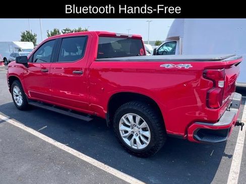 Used 2019 Chevrolet Silverado 1500 Custom w/ Custom Convenience Package AWD/4WD image 4