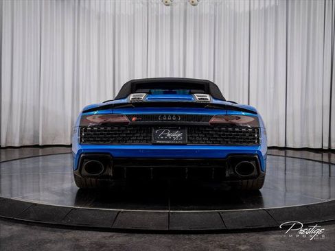 Used 2023 Audi R8 V10 performance RWD image 17