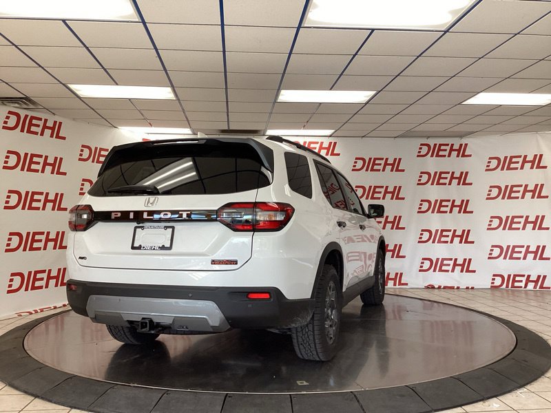 New 2026 Honda Pilot TrailSport image 7