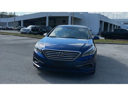 Used 2016 Hyundai Sonata SE image 3