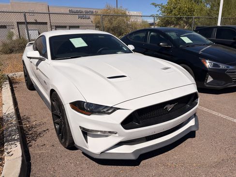 Used 2019 Ford Mustang GT Premium w/ GT Performance Package RWD image 3