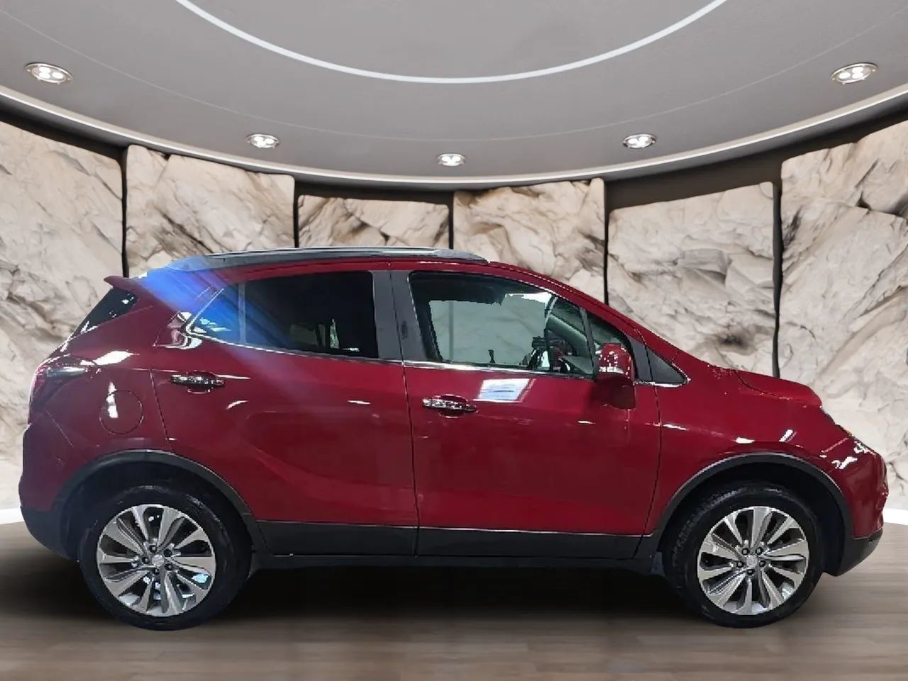 Used 2019 Buick Encore Preferred AWD/4WD image 18