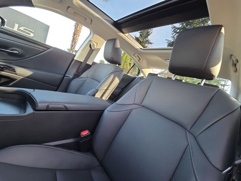 Certified 2024 Lexus ES 350 w/ Premium Package image 14