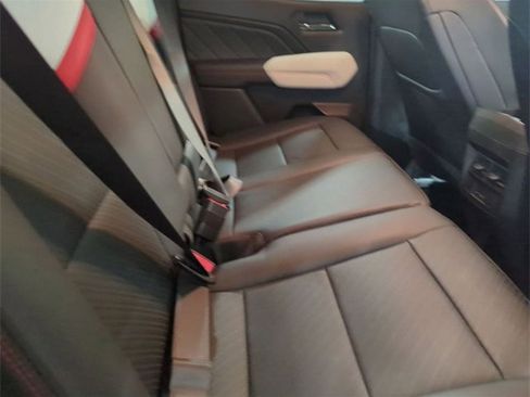 Used 2023 GMC Canyon AT4X image 26