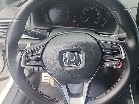 Used 2018 Honda Accord Sport image 3