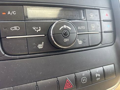 Used 2011 Jeep Grand Cherokee Limited AWD/4WD image 26