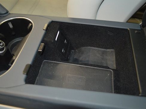 Certified 2021 Porsche Cayenne Coupe image 34