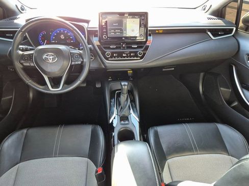 Used 2019 Toyota Corolla XSE image 17