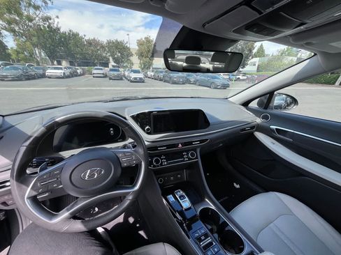 Used 2022 Hyundai Sonata Limited image 5