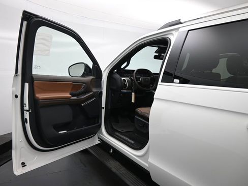 New 2026 Ford Expedition King Ranch AWD/4WD image 8