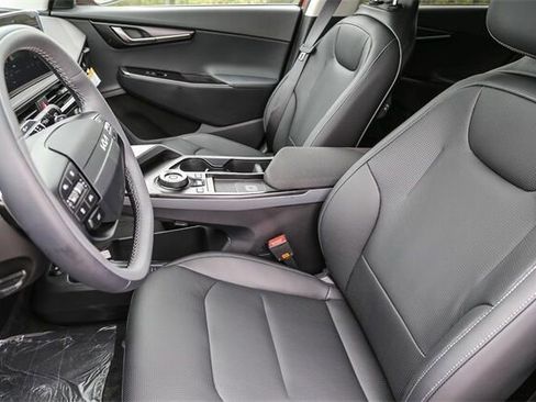 New 2025 Kia EV6 Wind image 15