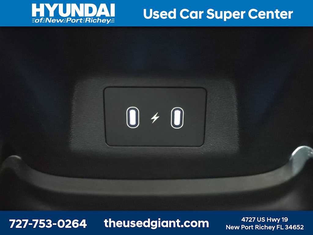 Certified 2025 Hyundai Santa Cruz Limited AWD/4WD image 15