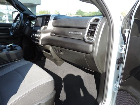 Used 2024 RAM 2500 Big Horn w/ Bed Utility Group image 16