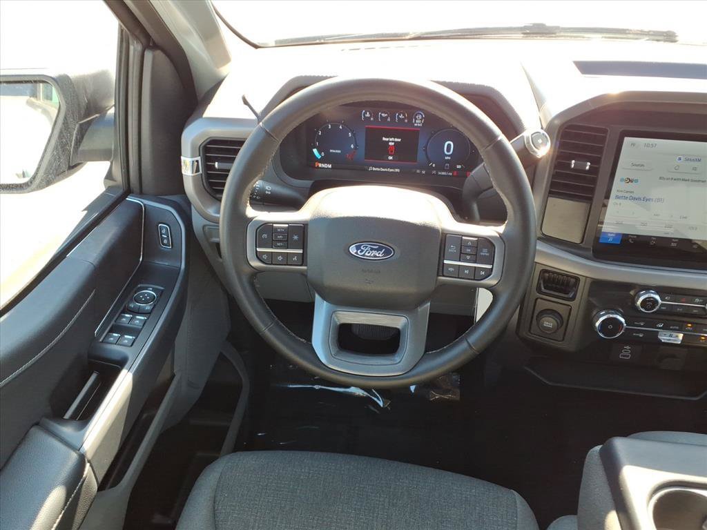 Used 2025 Ford F150 XLT w/ Equipment Group 301A Standard RWD image 29