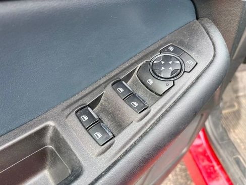 Used 2023 Ford Edge SEL w/ Sport Appearance Package image 19